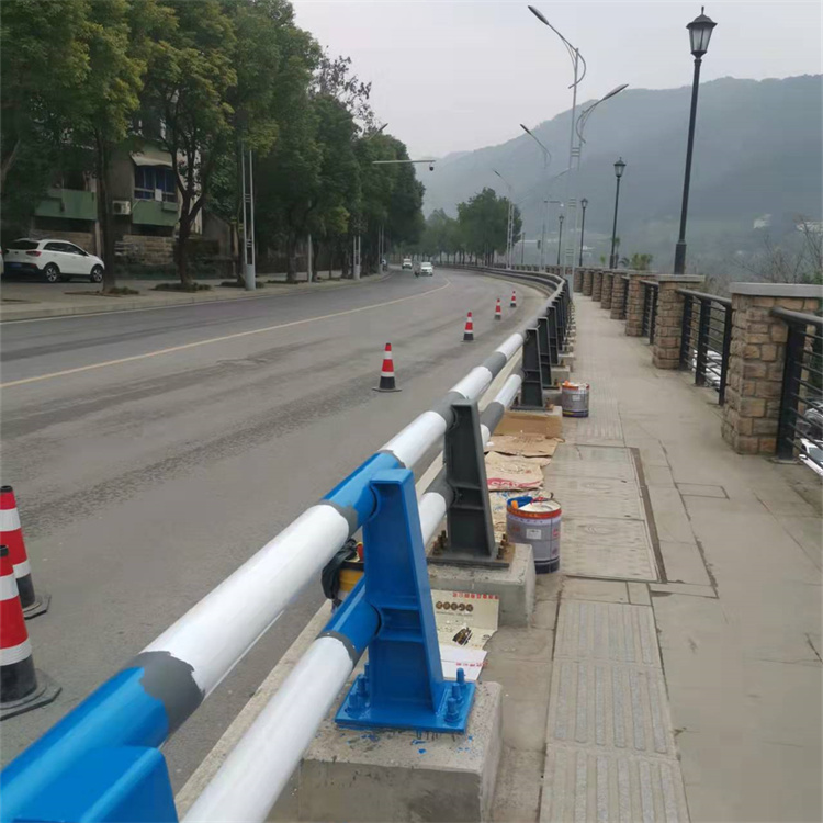 商丘防撞护栏